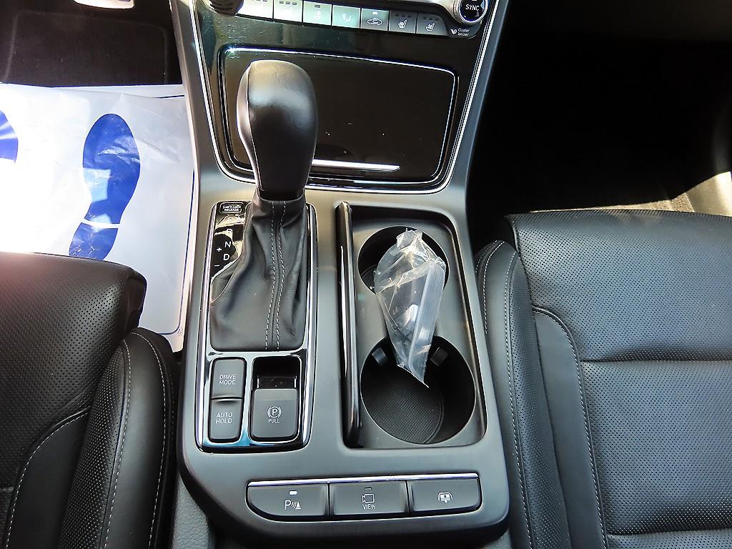 HYUNDAI Grandeur - Vista 12