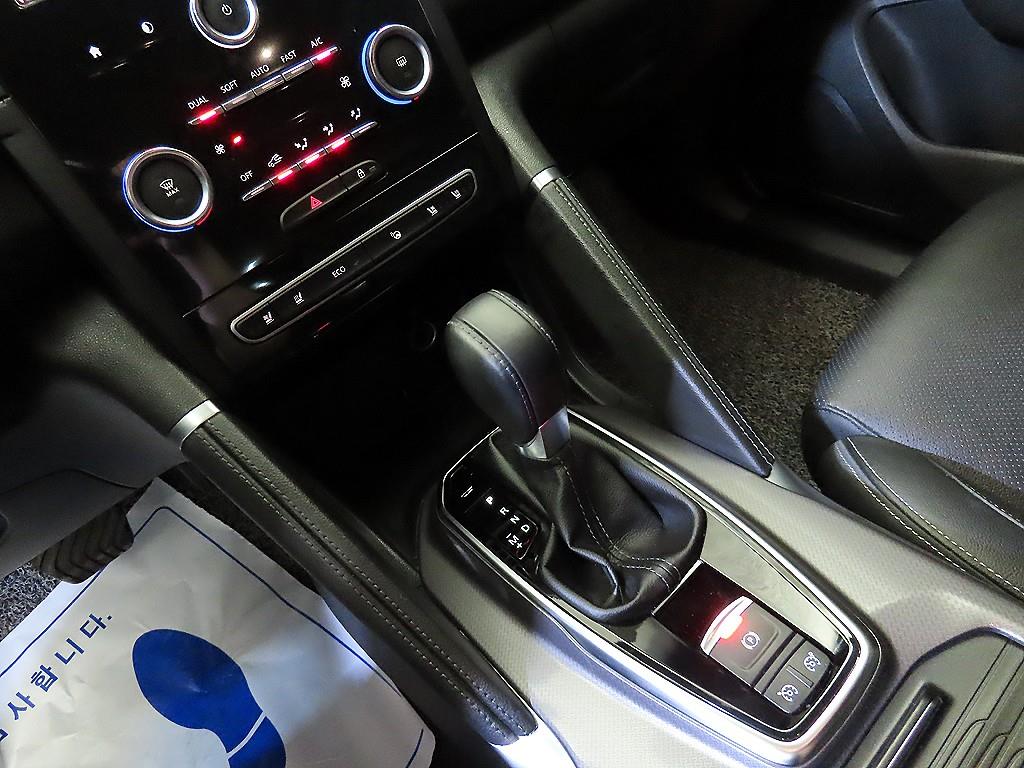 SAMSUNG QM6 2019 Blanco - Importación desde Corea - HF Imports Iquique - Foto 14