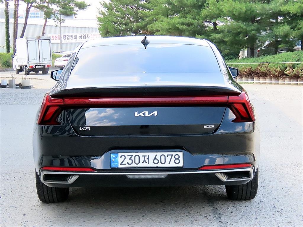 KIA K8 - Vista 6