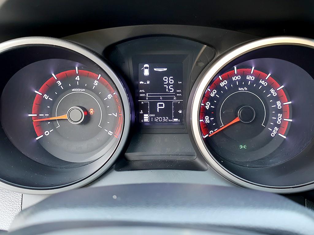 Ssangyong Tivoli - Vista 8
