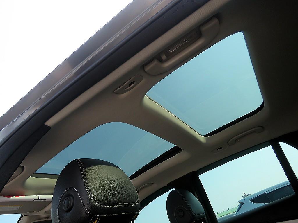 Mercedes Benz GLC Class - Vista 12