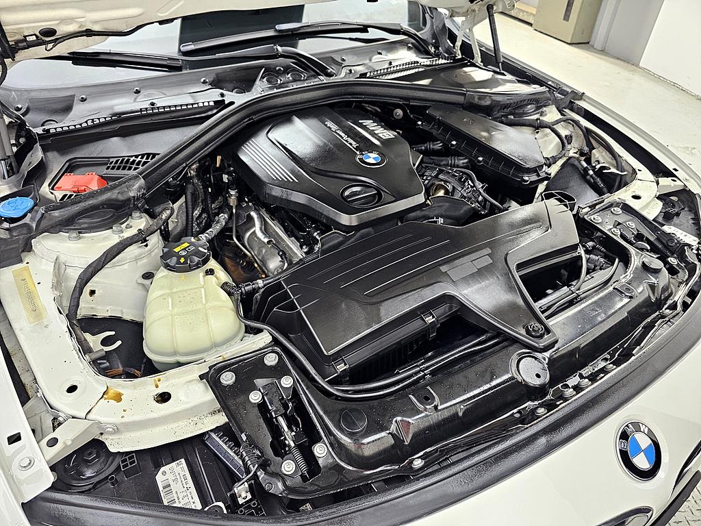 BMW 3 series - Vista 8