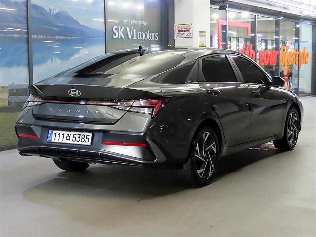 HYUNDAI Avante - Vista 6