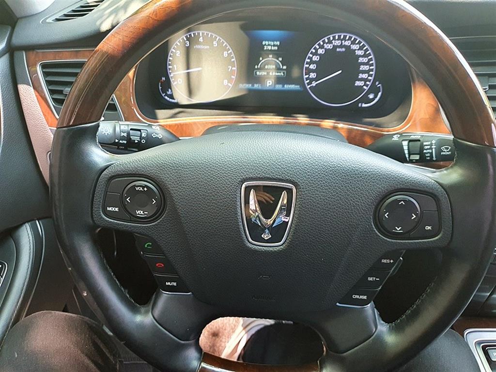 HYUNDAI Equus 2013 Negro - Importación desde Corea - HF Imports Iquique - Foto 19