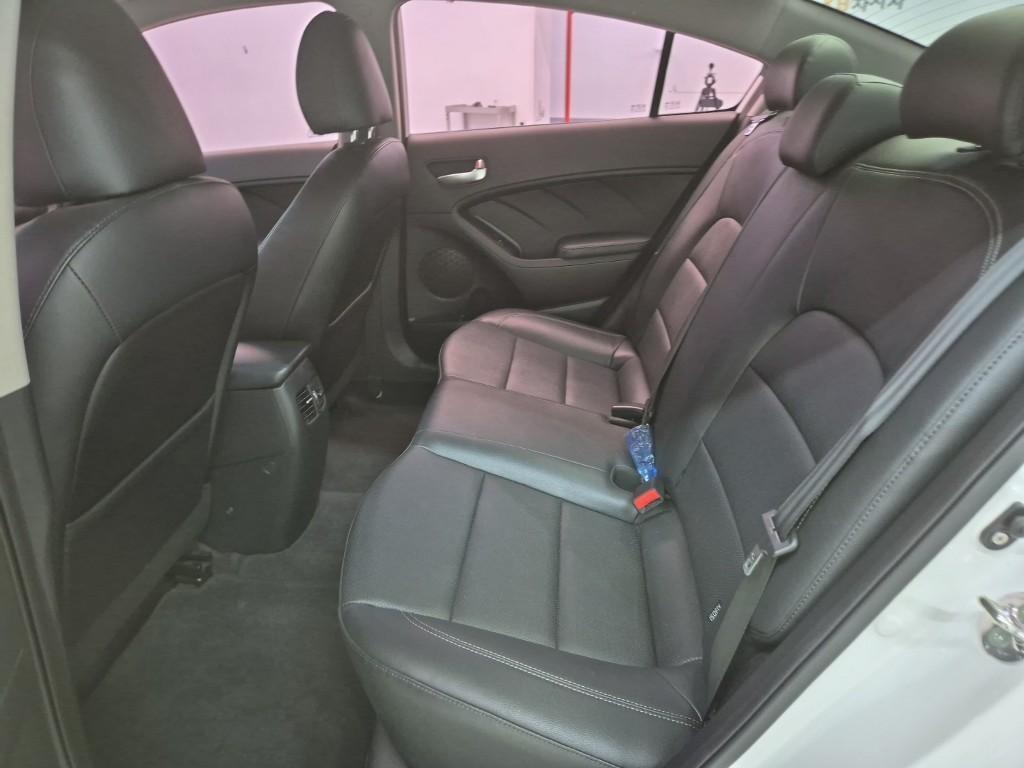 KIA K3 2015 Blanco - Importación desde Corea - HF Imports Iquique - Foto 14