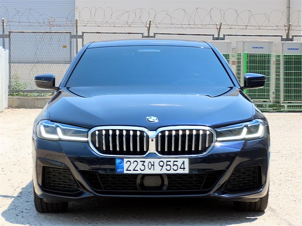 BMW 5 Series 2021 Negro - Importación desde Corea - HF Imports Iquique - Foto 1