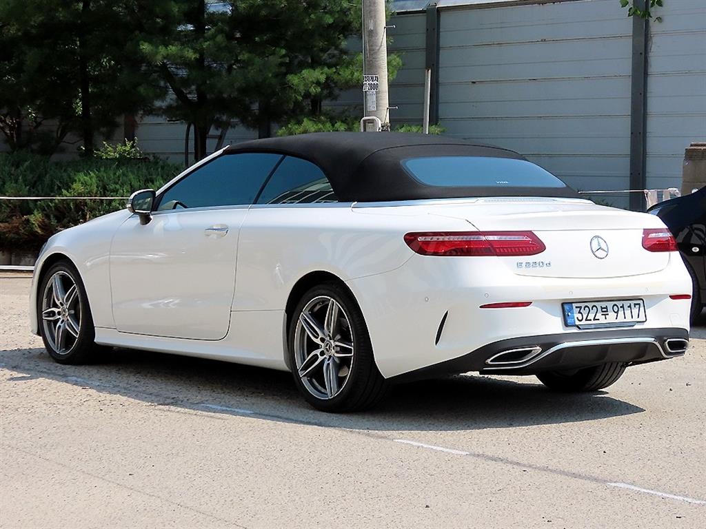 Mercedes Benz E class - Vista 3