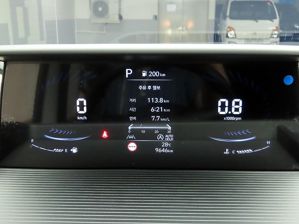 HYUNDAI Staria - Vista 8