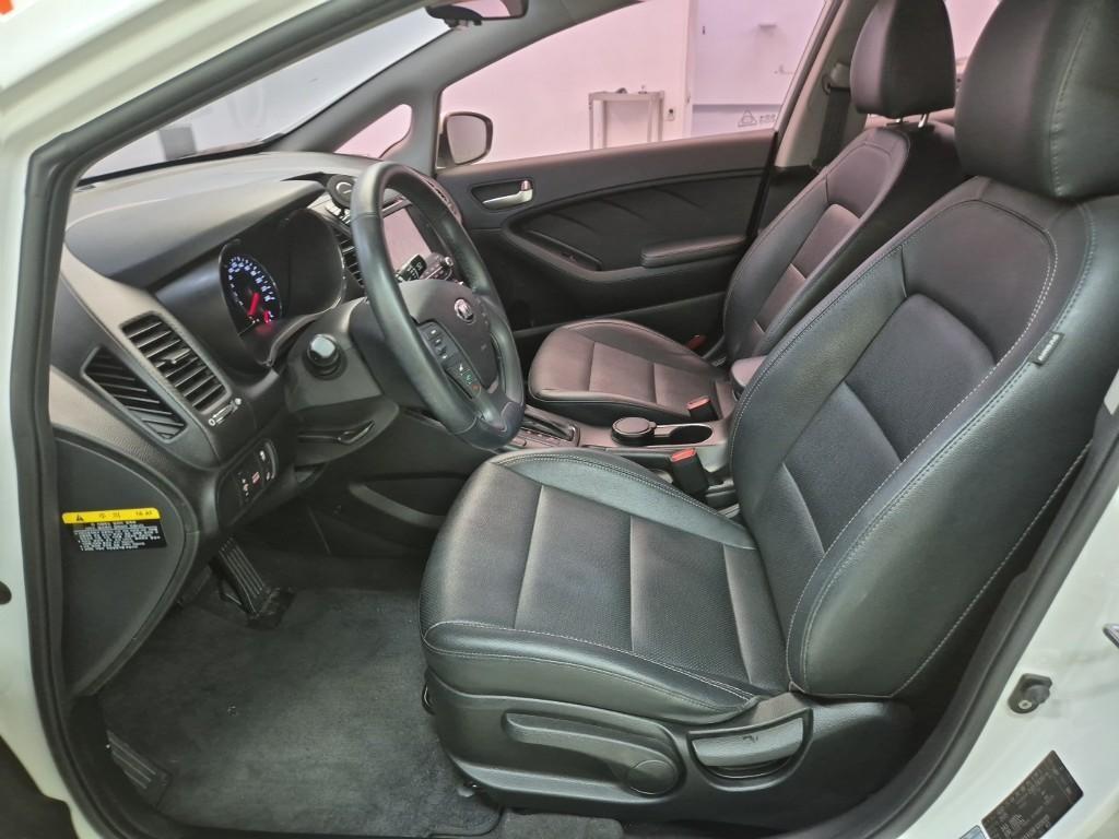 KIA K3 2015 Blanco - Importación desde Corea - HF Imports Iquique - Foto 13