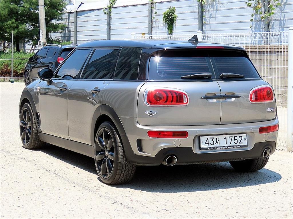 Mini Clubman - Vista 3