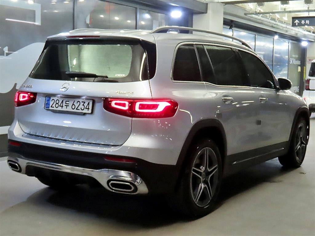 Mercedes Benz GLB Class - Vista 6