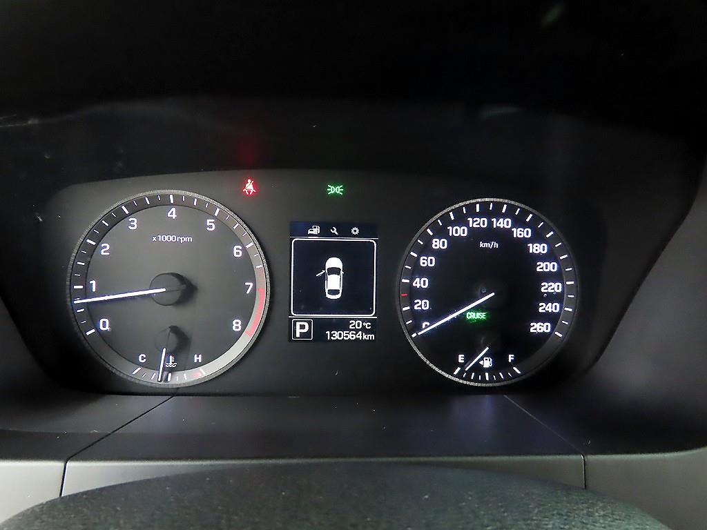 HYUNDAI Sonata - Vista 10