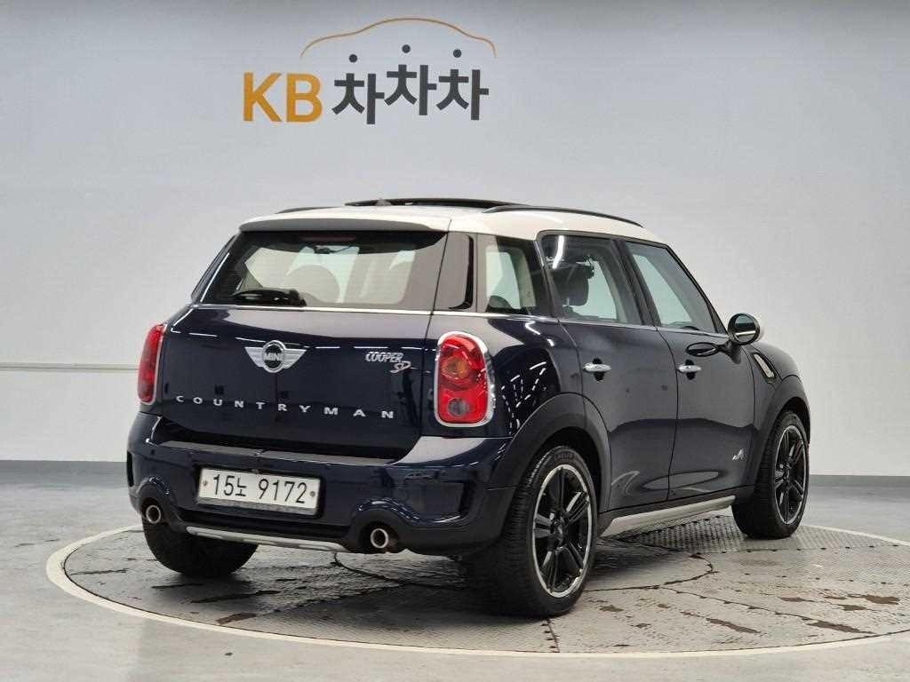 Mini Countryman - Vista 3