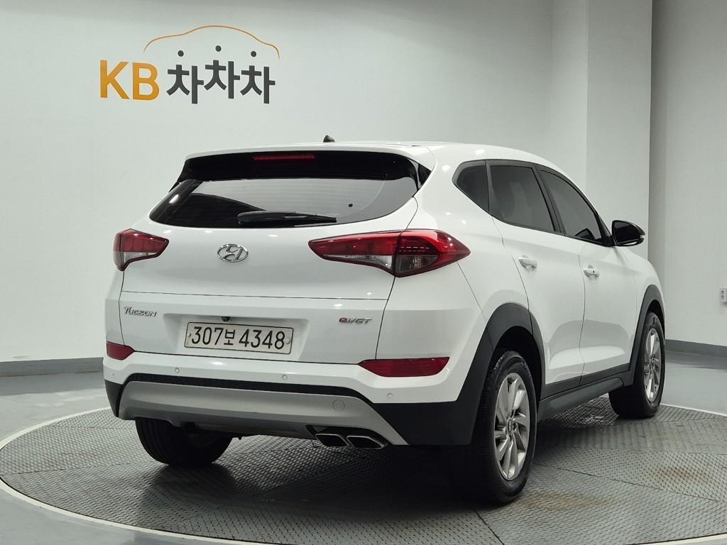 HYUNDAI Tucson - Vista 3