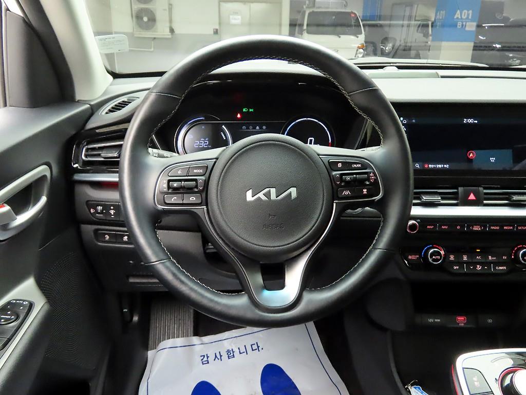 KIA Niro - Vista 9