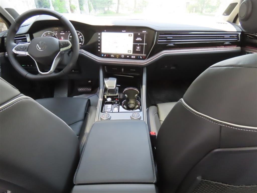 Volkswagen Touareg 2025 Negro - Importación desde Corea - HF Imports Iquique - Foto 17