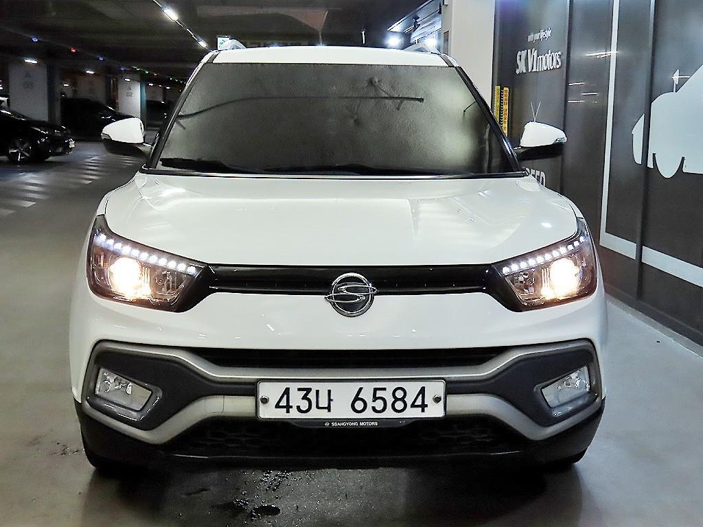 Ssangyong Tivoli - Vista 2
