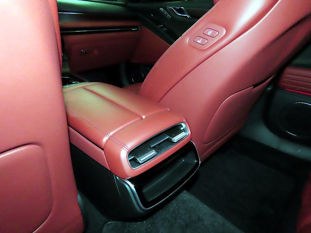 Genesis G80 2024 Negro - Importación desde Corea - HF Imports Iquique - Foto 17