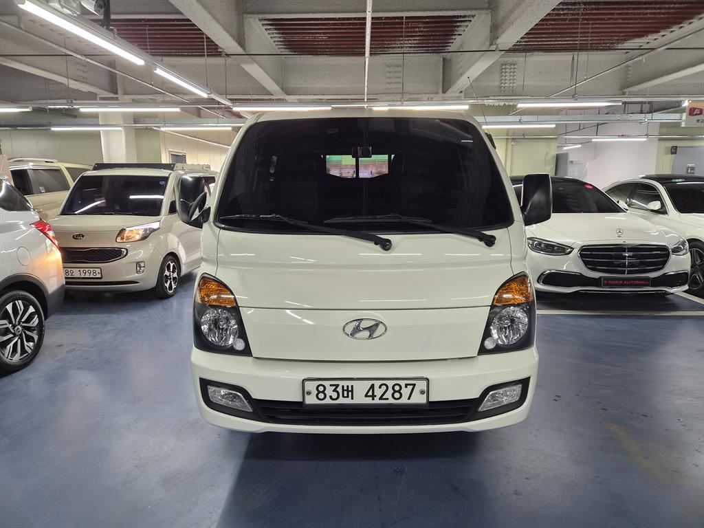 Small Truck Cargo (small) - Vista 2