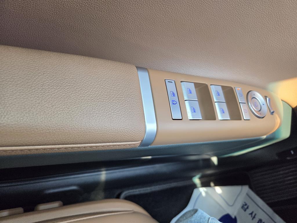 HYUNDAI Grandeur 2023 Blanco - Importación desde Corea - HF Imports Iquique - Foto 16