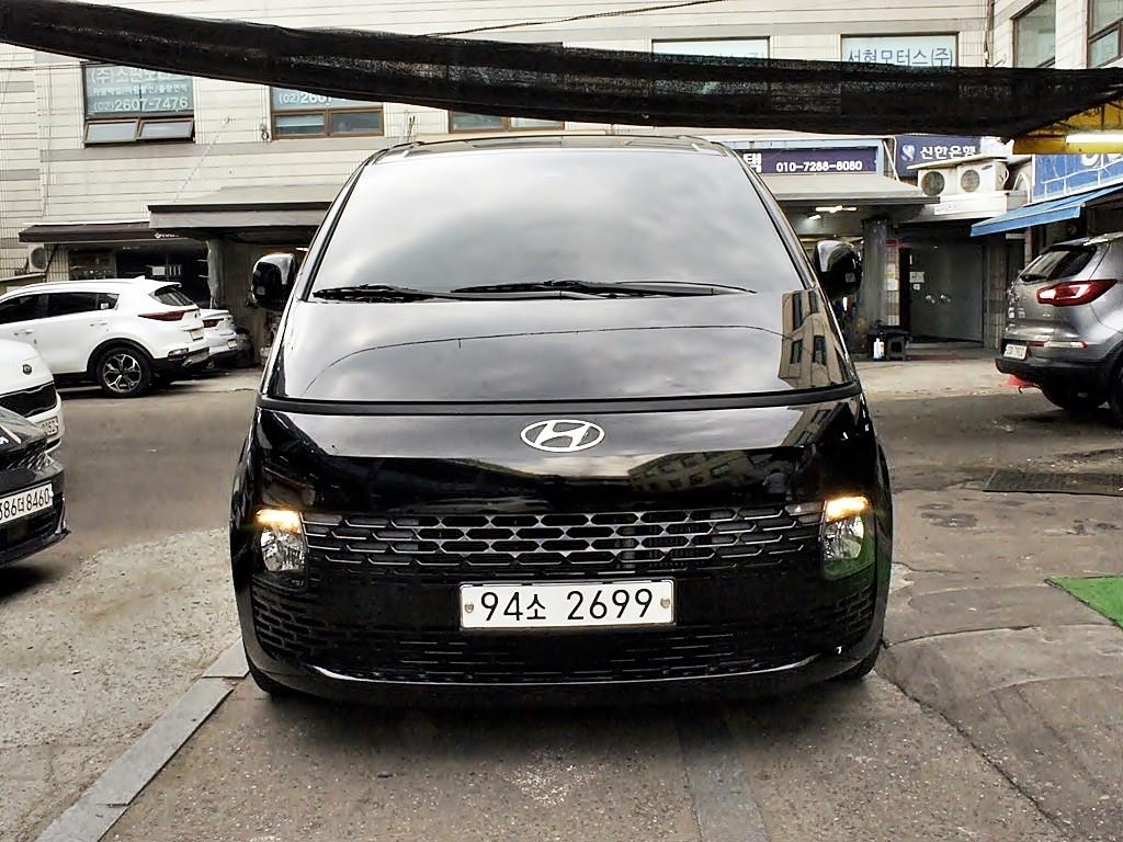 HYUNDAI Staria 2021 Negro - Importación desde Corea - HF Imports Iquique - Foto 1
