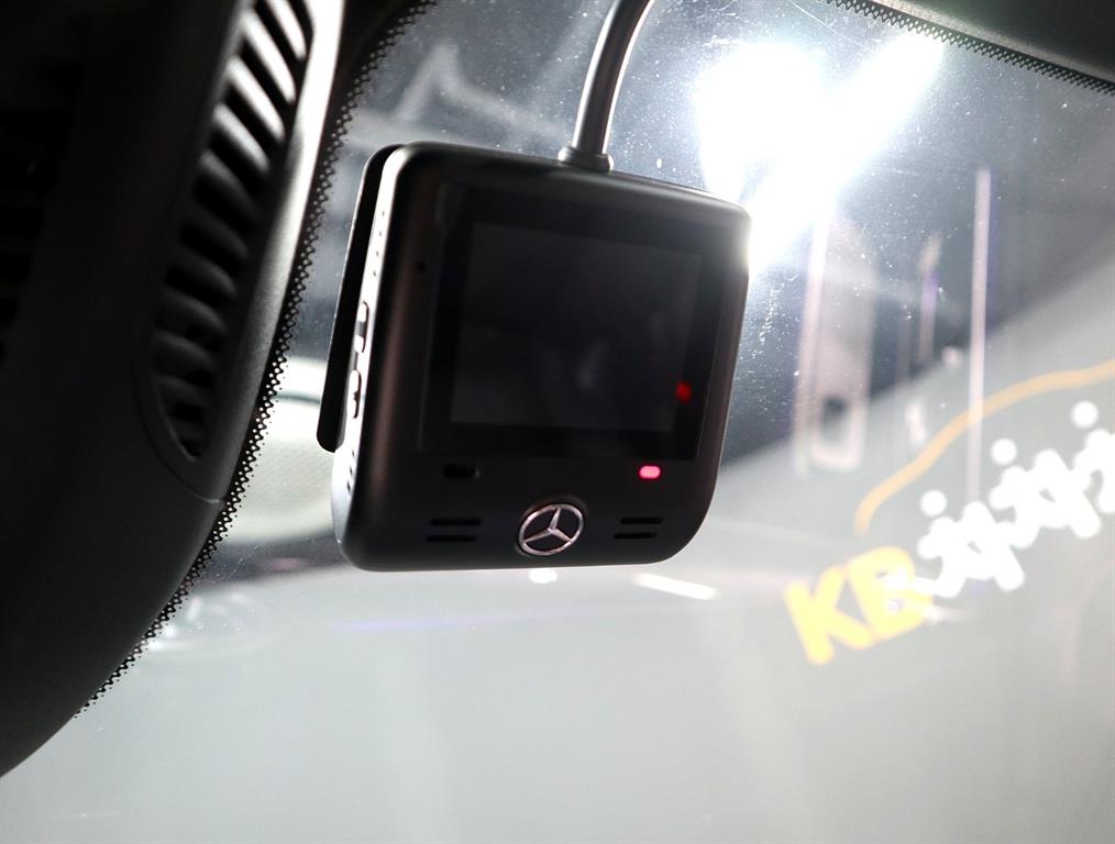 Mercedes Benz CLE Class 2025 Blanco - Importación desde Corea - HF Imports Iquique - Foto 16