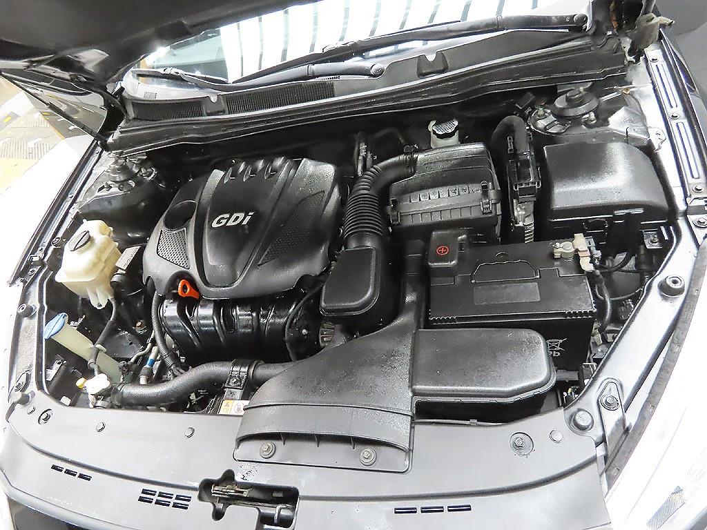 KIA K7 - Vista 9