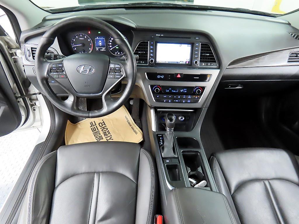 HYUNDAI Sonata - Vista 9