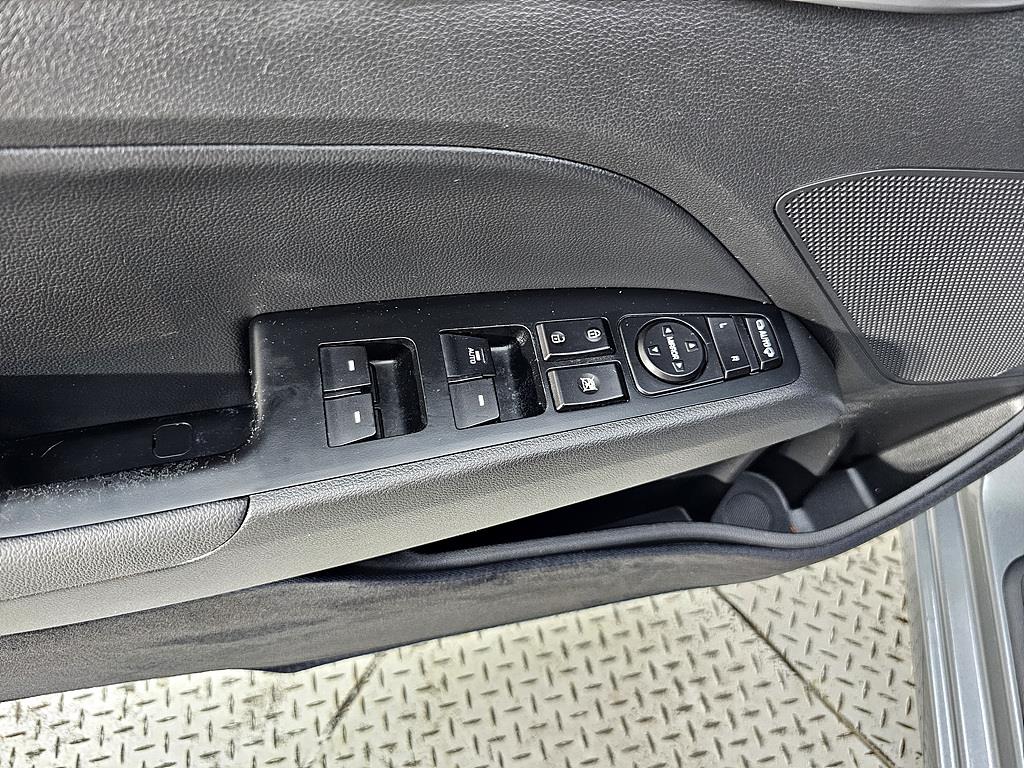 HYUNDAI Avante 2016 Gris - Importación desde Corea - HF Imports Iquique - Foto 14