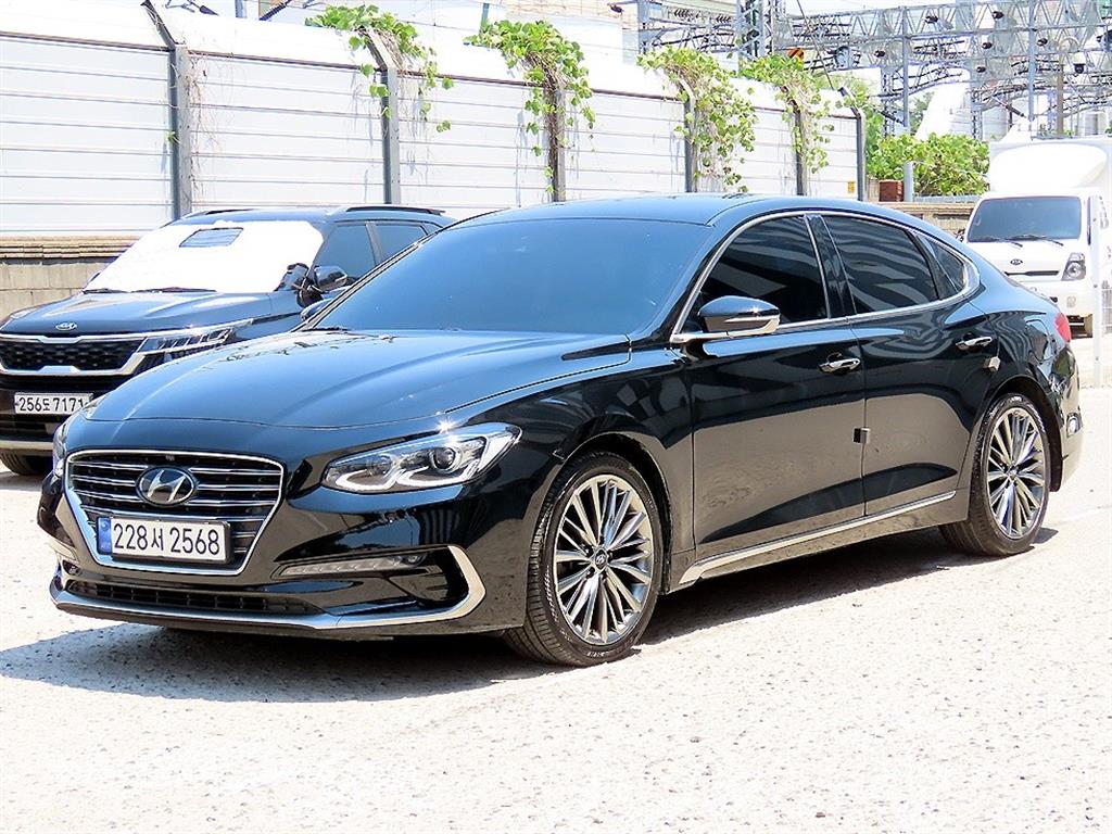 HYUNDAI Grandeur - Vista 2