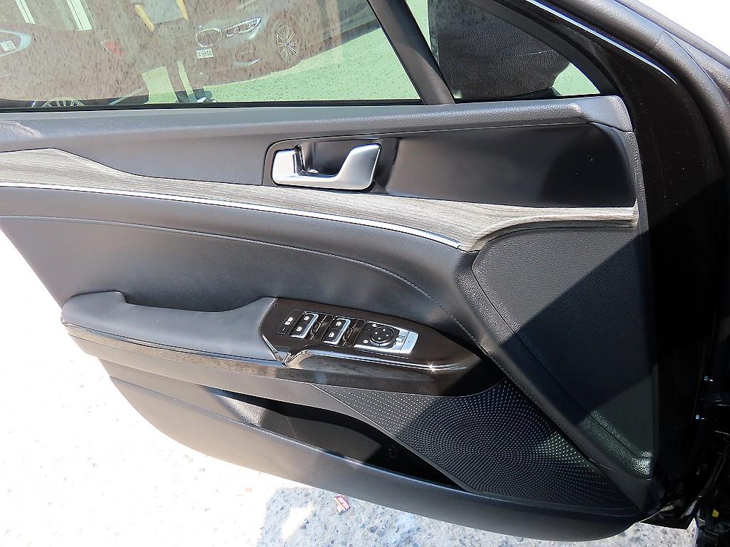 KIA K5 2023 Negro - Importación desde Corea - HF Imports Iquique - Foto 13
