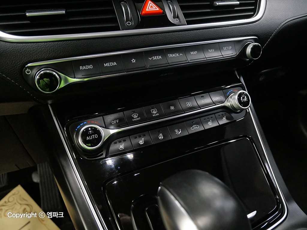 HYUNDAI Grandeur 2018 Negro - Importación desde Corea - HF Imports Iquique - Foto 17