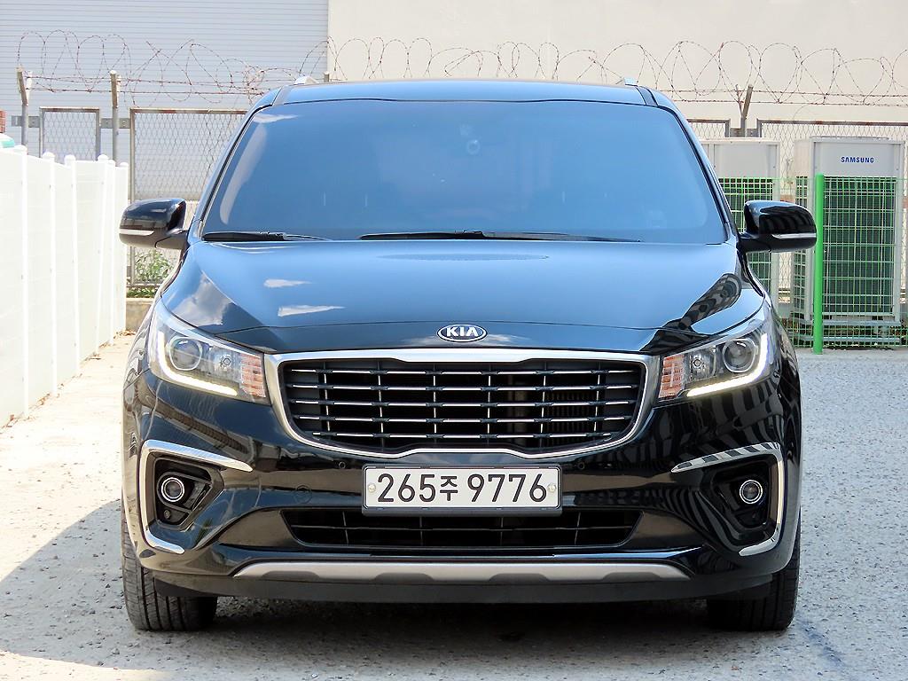 KIA Carnival 2019 Negro - Importación desde Corea - HF Imports Iquique - Foto 1