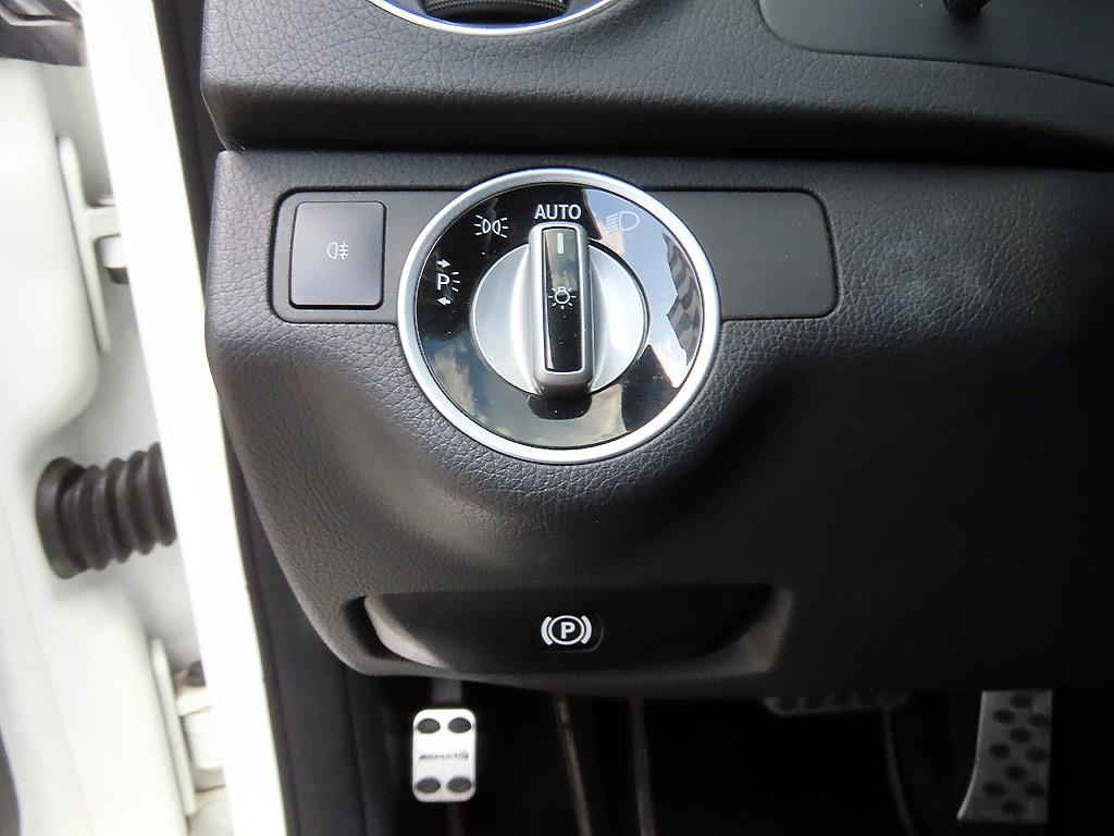 Mercedes Benz C Class 2012 Blanco - Importación desde Corea - HF Imports Iquique - Foto 14