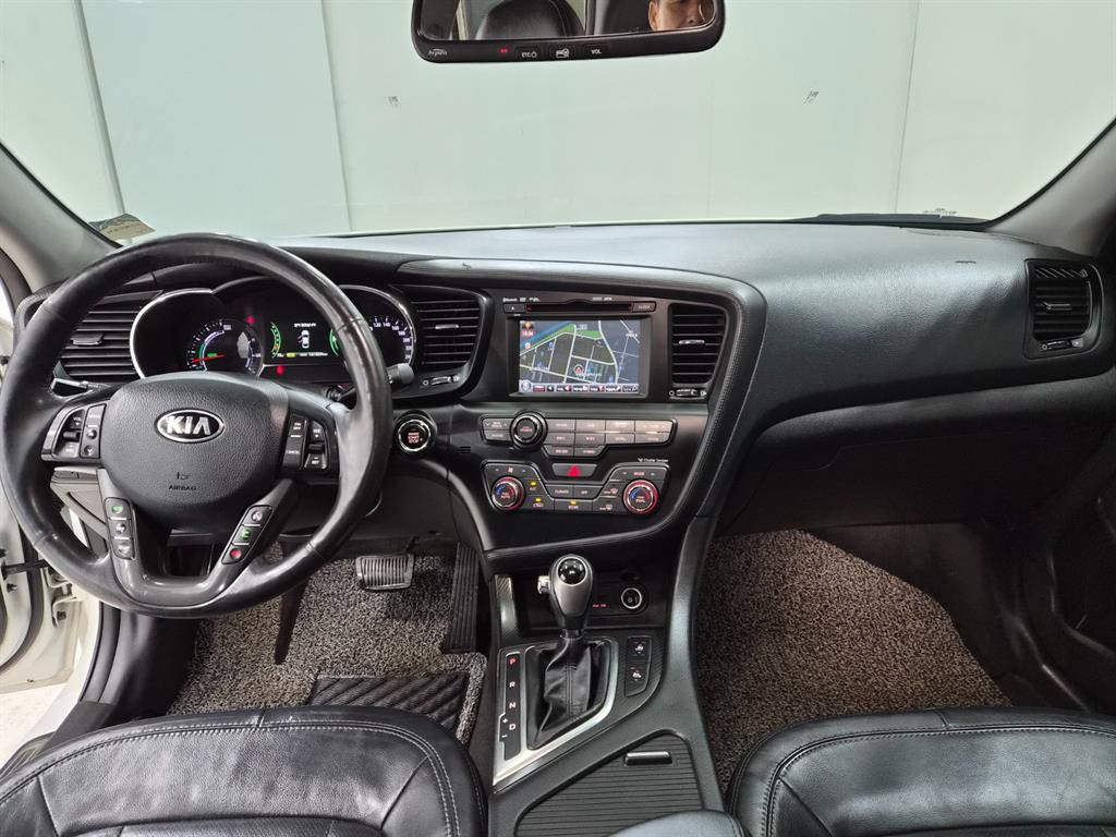 KIA K5 - Vista 9