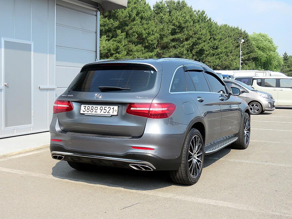 Mercedes Benz GLC Class - Vista 6