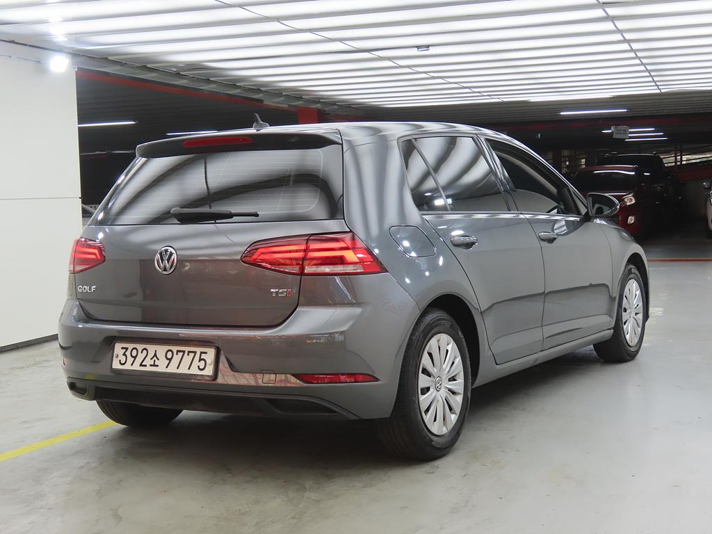 Volkswagen Golf - Vista 6
