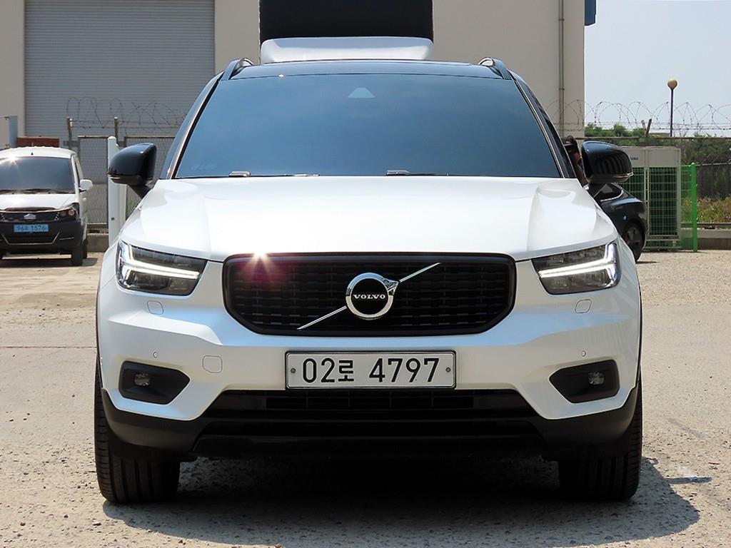 Volvo XC40 2019 Blanco - Importación desde Corea - HF Imports Iquique - Foto 1
