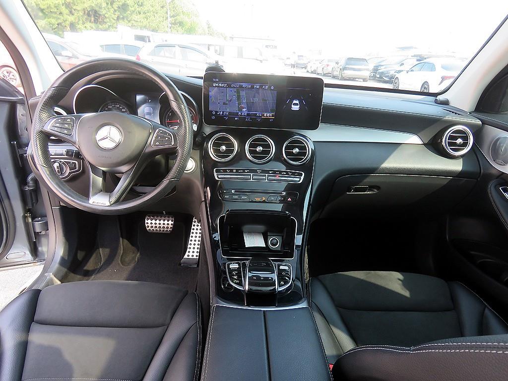 Mercedes Benz GLC Class - Vista 11