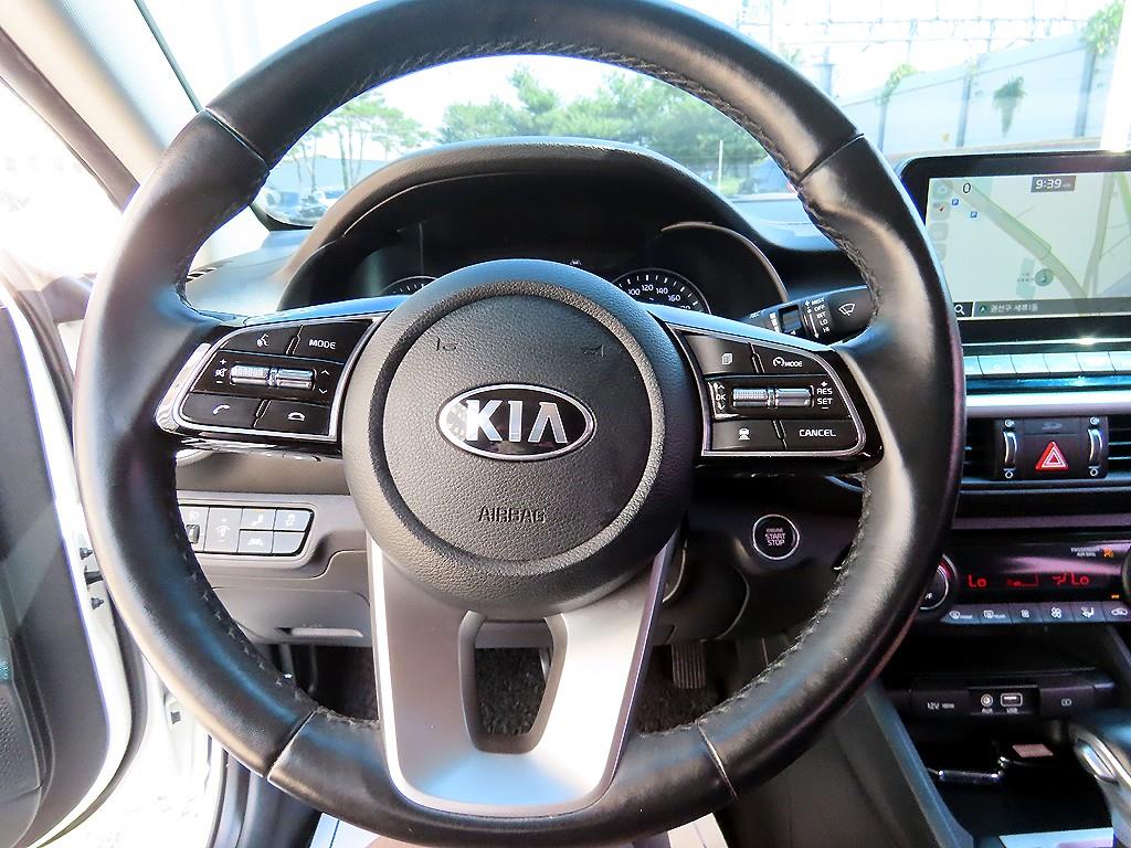 KIA K3 - Vista 10
