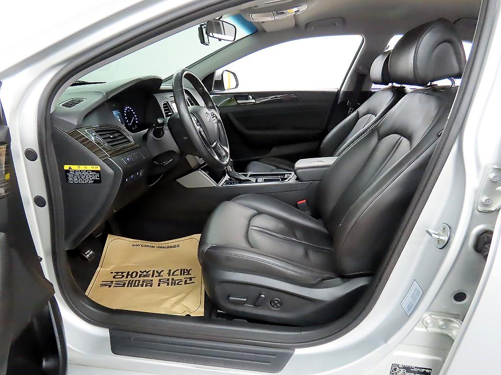 HYUNDAI Sonata - Vista 7