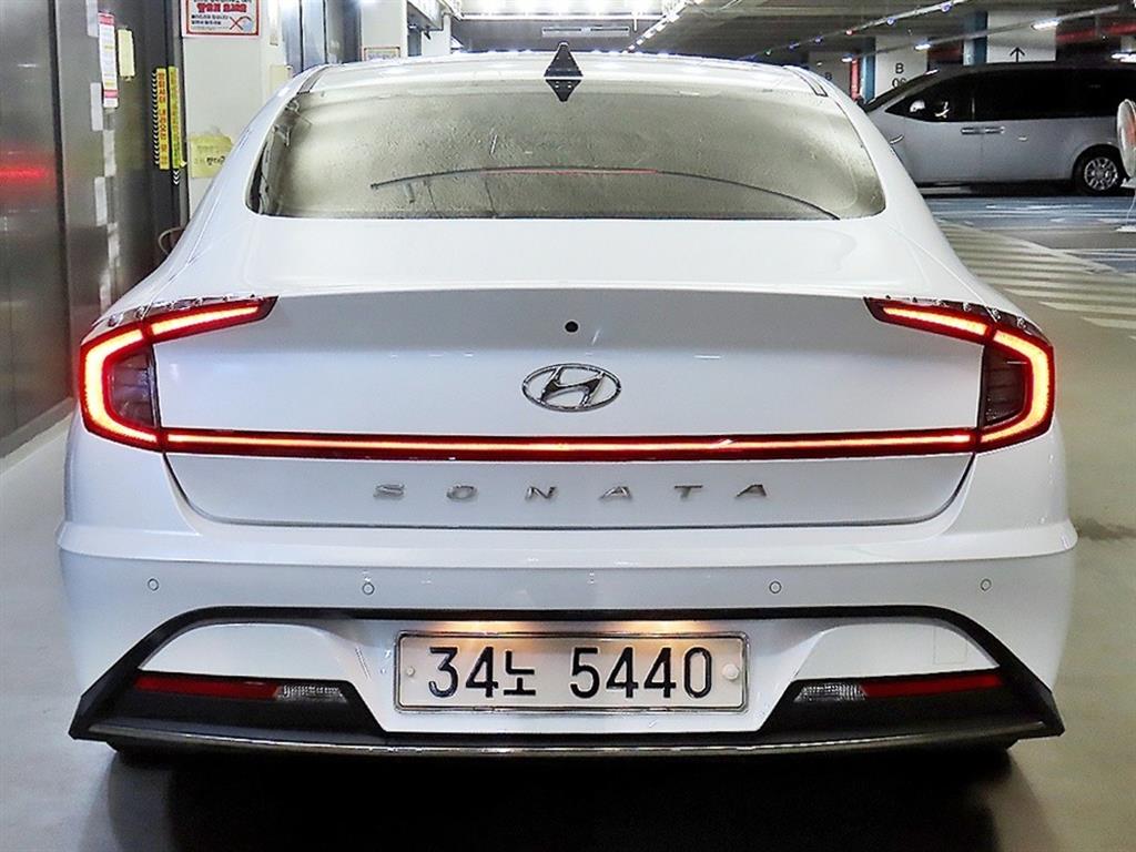 HYUNDAI Sonata - Vista 7