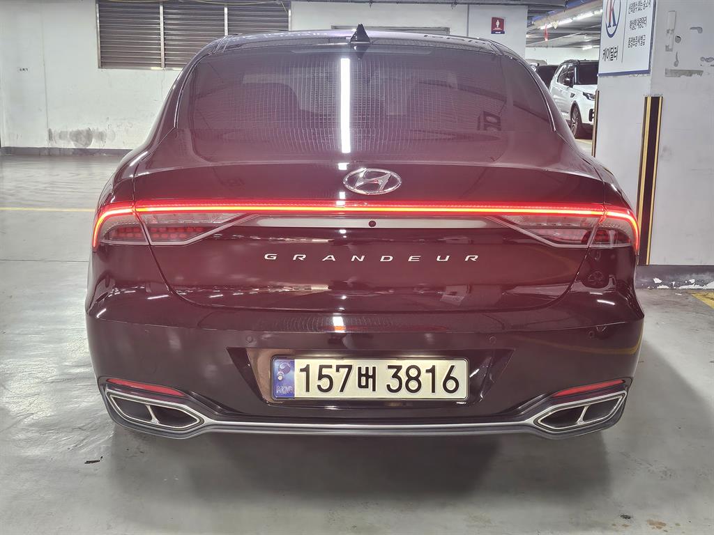 HYUNDAI Grandeur - Vista 6
