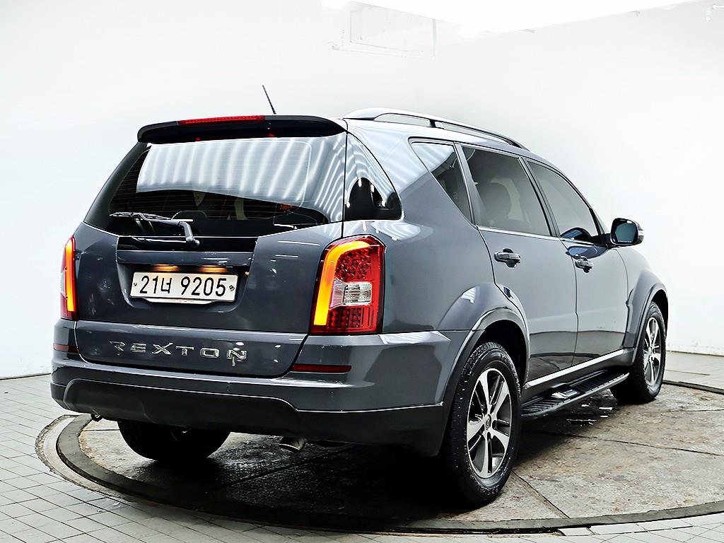 Ssangyong Rexton - Vista 6