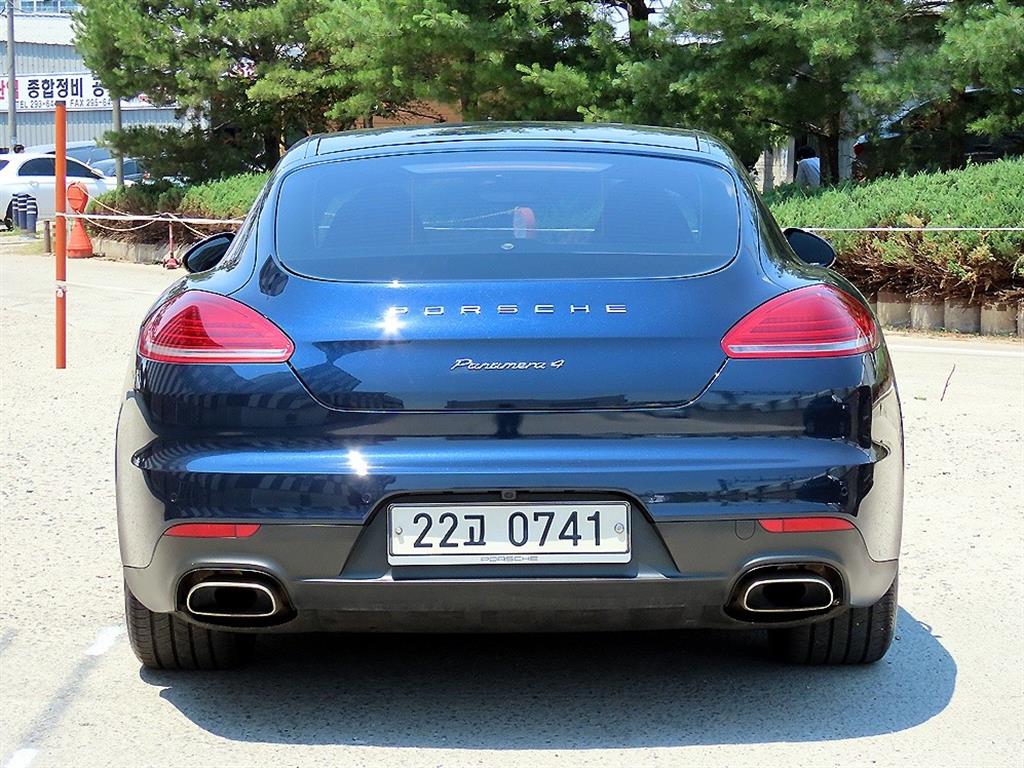 Porsche Panamera - Vista 6