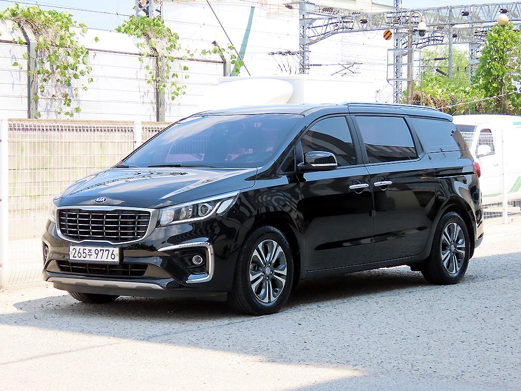 KIA Carnival - Vista 2