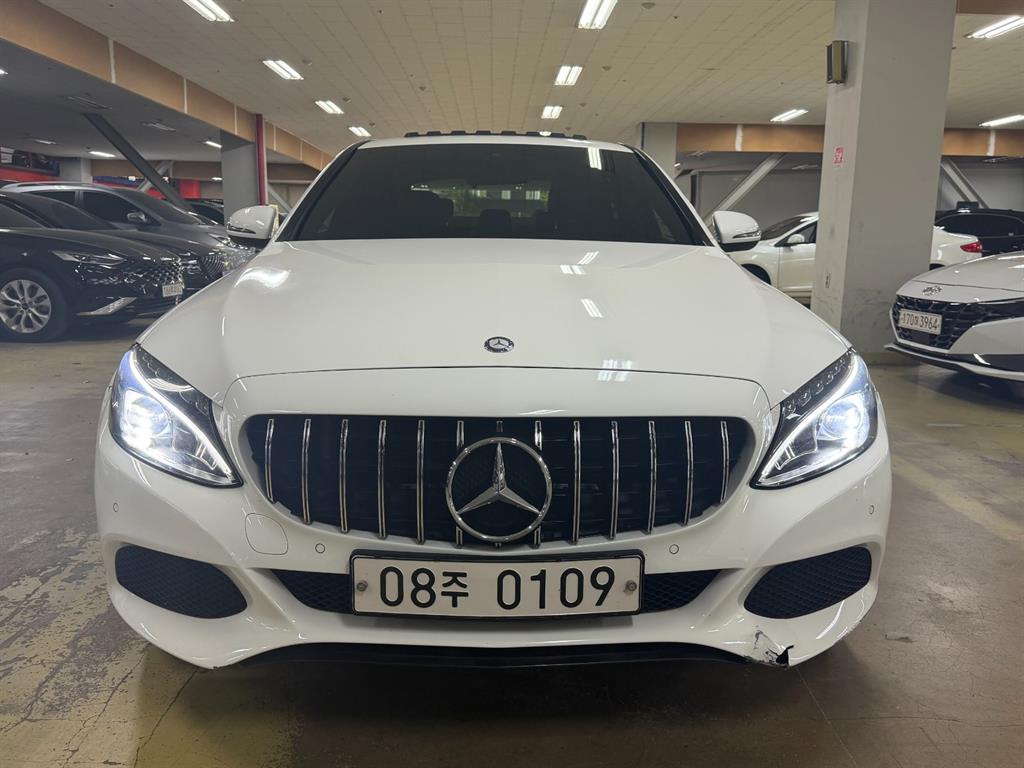 Mercedes Benz C Class - Vista 2