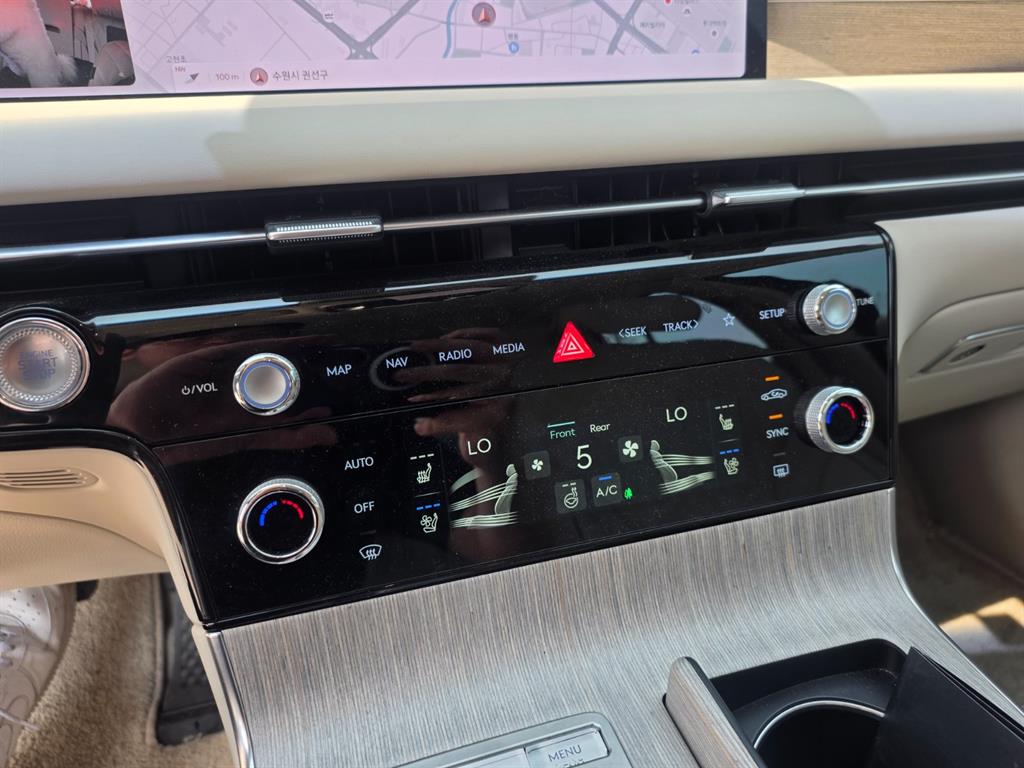 Genesis G80 2024 Blanco - Importación desde Corea - HF Imports Iquique - Foto 13