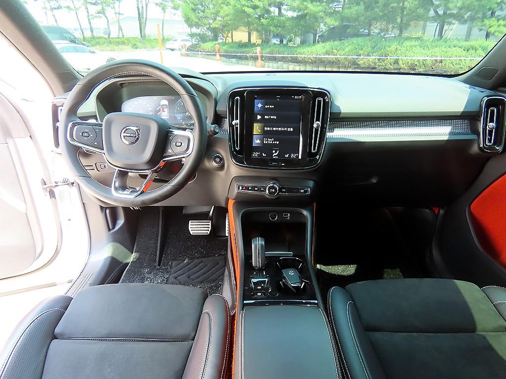Volvo XC40 - Vista 9