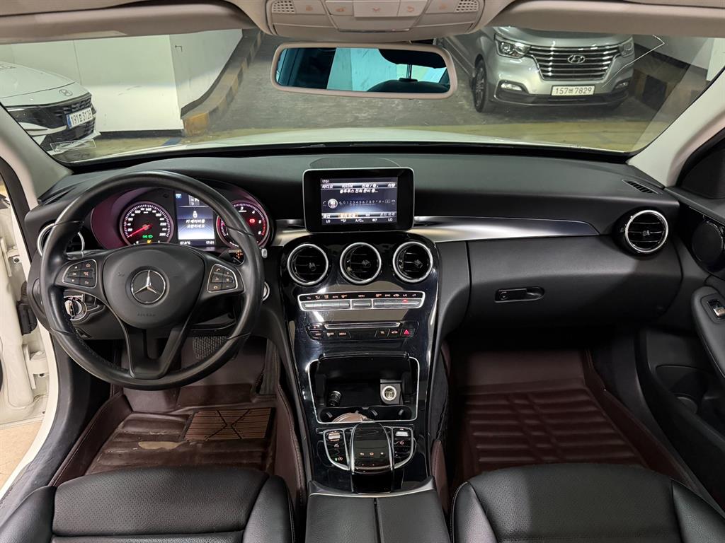Mercedes Benz C Class - Vista 10